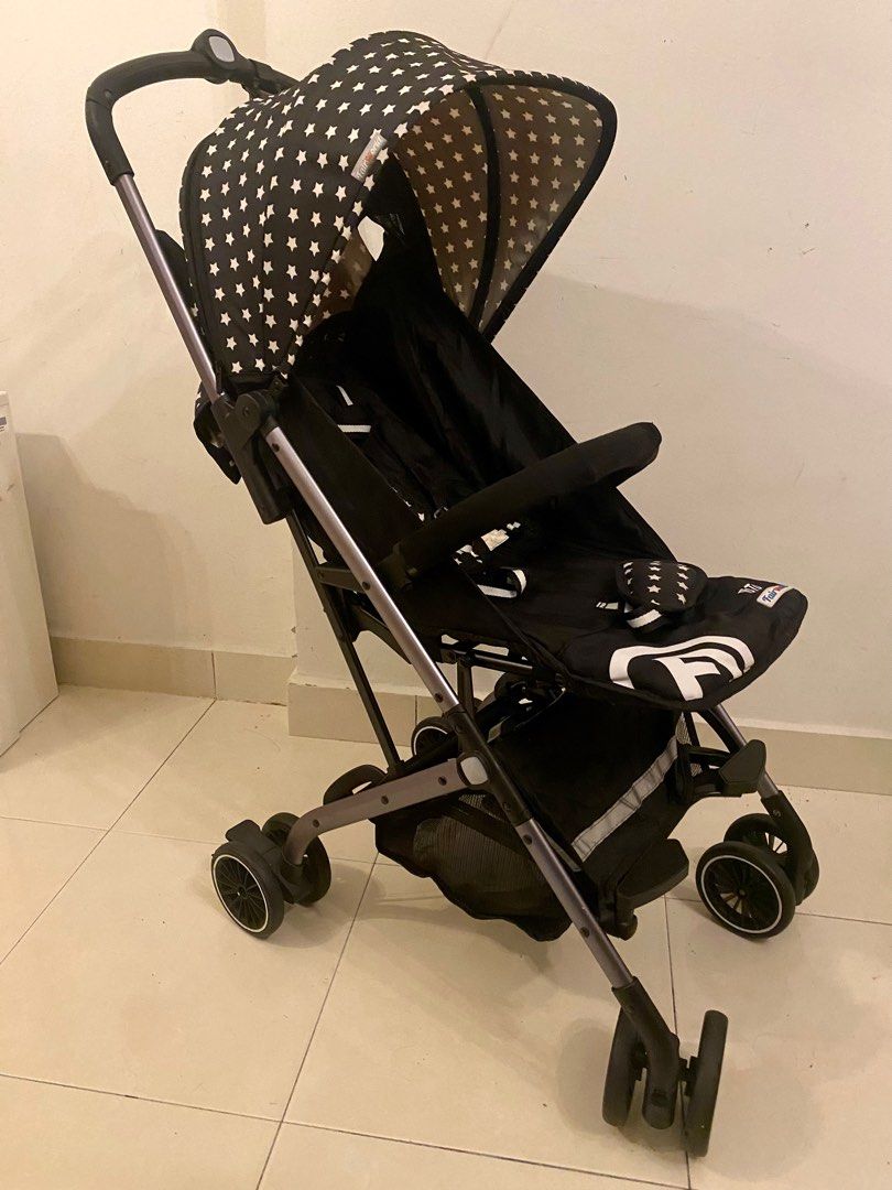 Stroller cabin hot sale size