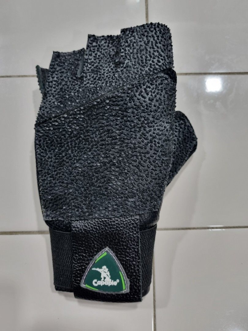 Capapie Air Rifle Shooting Glove, Sports Equipment, Other Sports - Main Image