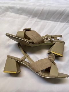 Charles& Keith Sandals
