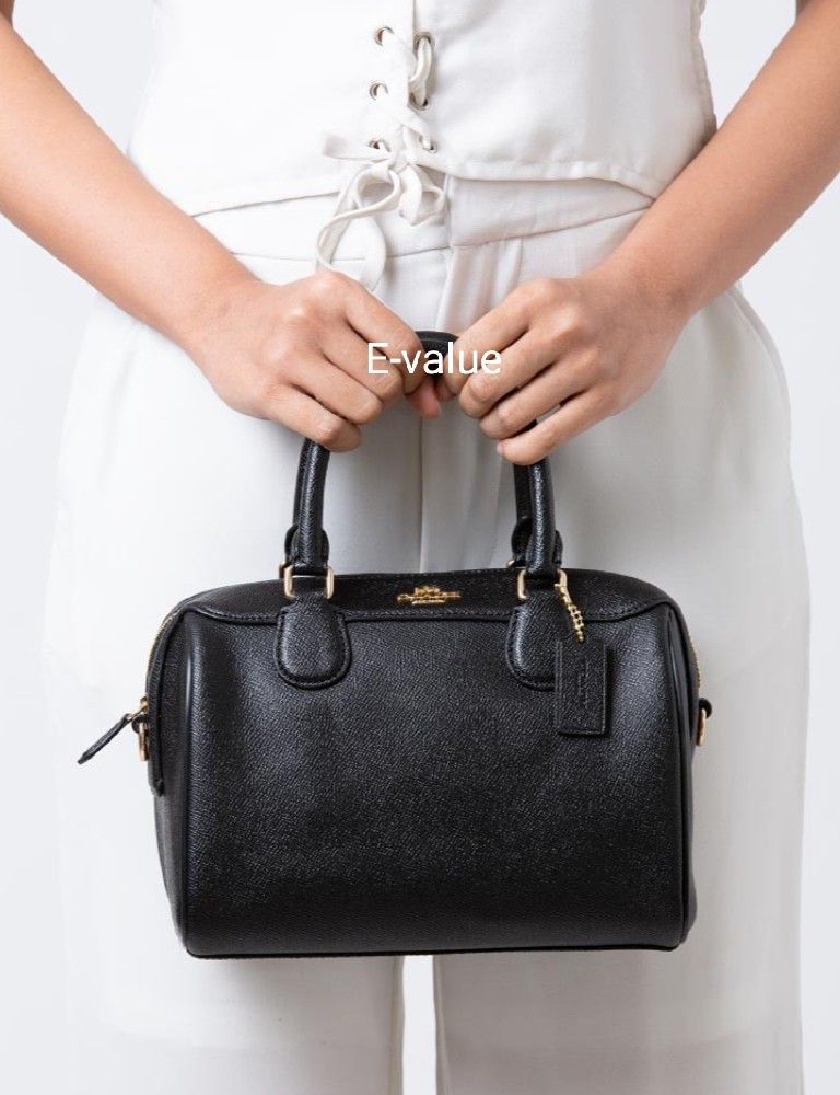 Coach mini 2025 bennett satchel black