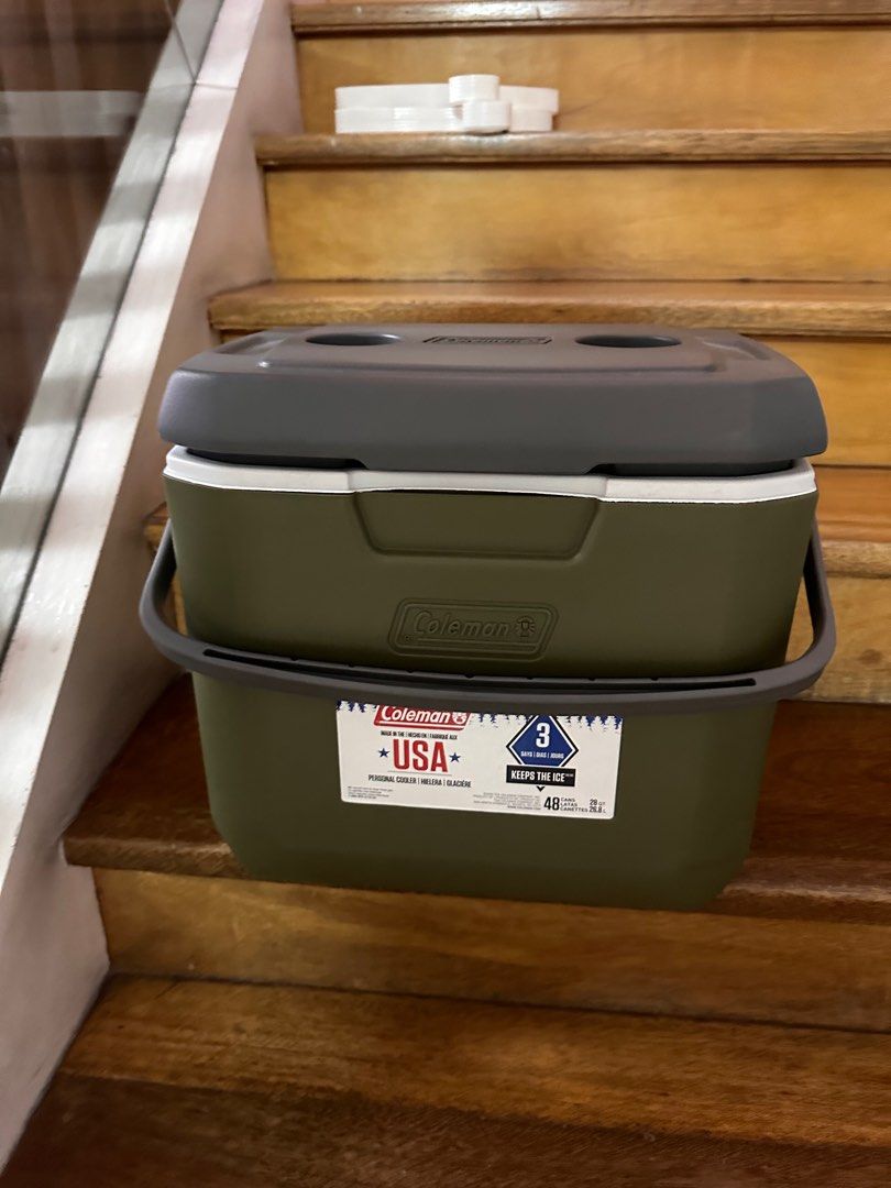 coleman (Category: Food Organization & Storage) located in Manila. Submitted by enythingting (Listing ID 1291373894, Image 3). Description: coleman green brand new(small) 4,599 coleman blue brand new (big) price 10,899 perfect for outing 3 days ice storage .