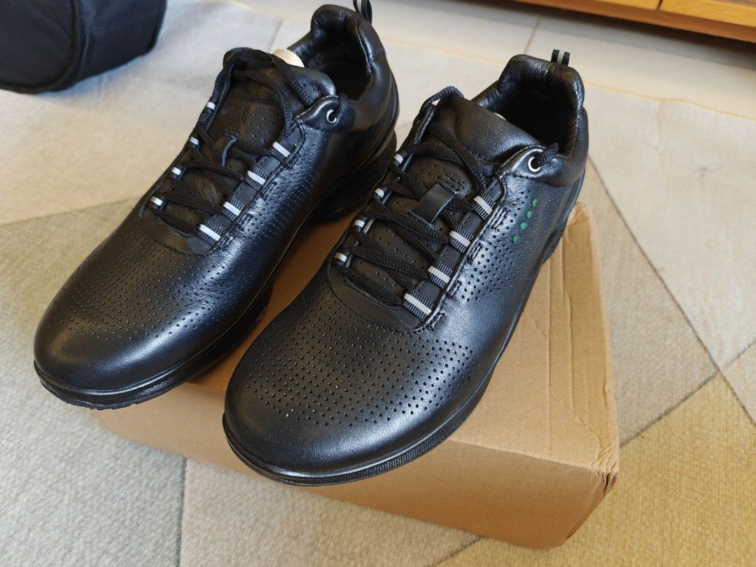 Euro 42 shoe shop