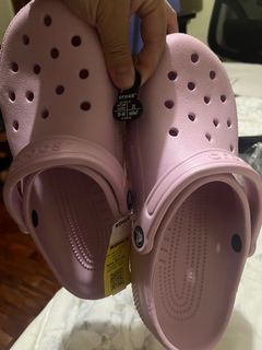 Crocs pink size 7M/9W