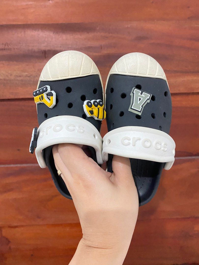 C8 size crocs hotsell