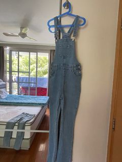(Category: ) located in . Submitted by rainrain333 (Listing ID 1291393422, Image 1). Description: .