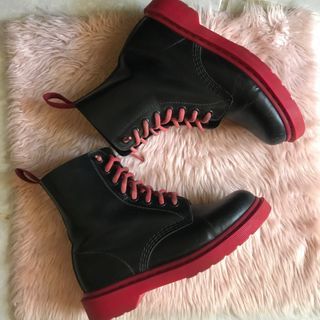 Dr. Martens 1460 8-Eye black and red boots Original