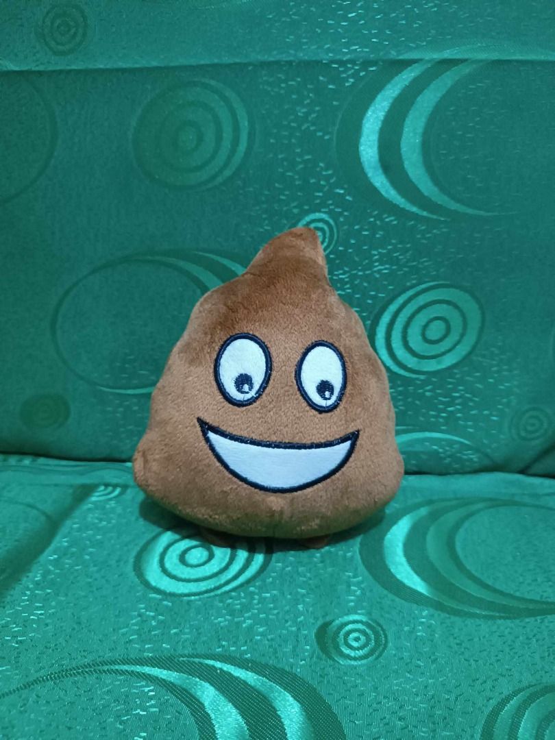 Emoji Poo Mascot Plush (Category: Plushies & Soft Toys) located in Boac. Submitted by chachiescollection (Listing ID 1291368202, Image 1). Description: Emoji Poo Mascot Plush No flaws No paper tag Mascot Size 100% from Japan For Inquiries you can send me a DM. Do note that the tag might have some minor dents and natural weathering. .