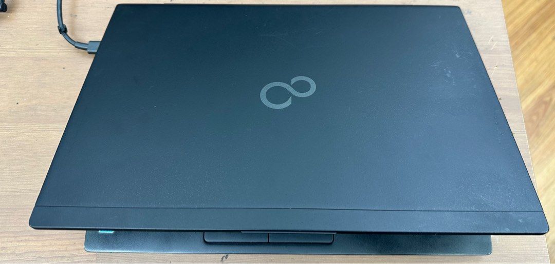 Fujitsu life book Intel core i7-10th gen 16gb Ram 512 gb SSD Fujitsu life book Intel core i7-10th gen 16gb Ram 512 gb SSD