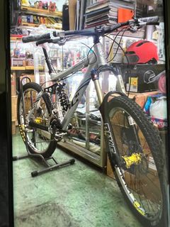 （分類：）位於 。 由 giantac3 提交（商品編號 1291518427，圖片 1）。簡介： 。