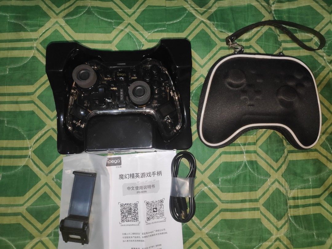 Ipega 9238 Rare! Controller with controller case (Category: Controllers) located in Rizal. Submitted by kazuya.kazuya (Listing ID 1291407664, Image 2). Description: For sale Ipega 9238 Rare! controller rgb,macro,turbo,dual motor vibration compatible with iOS,android,windows,N-S,p3 free controller case slightly negotiable not for trade. Meet Up: Cainta Mcdo near Our Lady of light Parish Church or Lalamove on your expense..