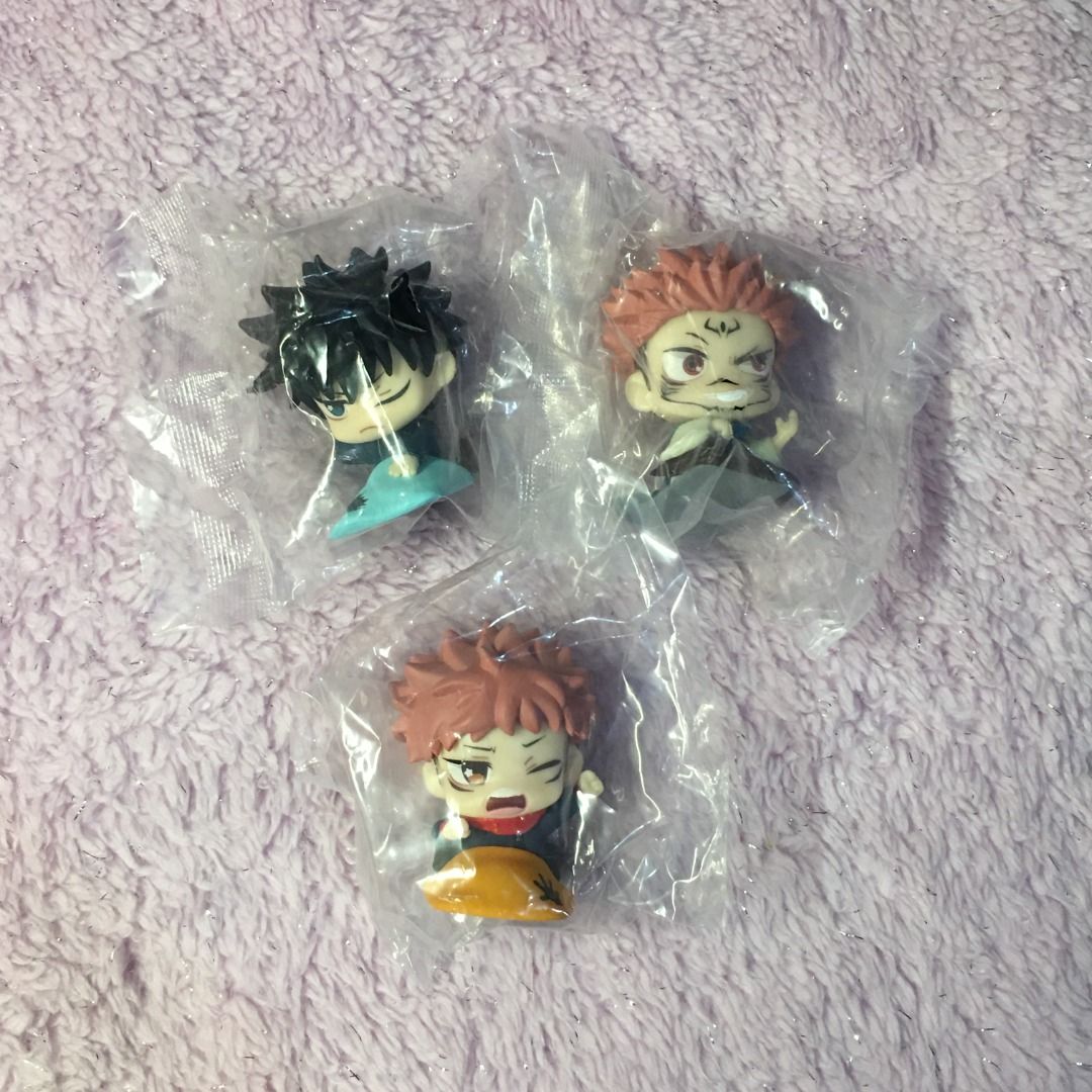 JUJUTSU KAISEN OFFICAL ASSORTED OFFICIAL MERCH (Category: J-Wave Merchandise) located in Rizal. Submitted by animestashph (Listing ID 1291432336, Image 3). Description: PRICES AND DETAILS: JJK CAN BADGE SET 150EA JJK RUBBER KEYCHAINS SUKUNA AND GOJO 100EA JJK SEALED ONEMUNTAN 200EA DM if interested!.