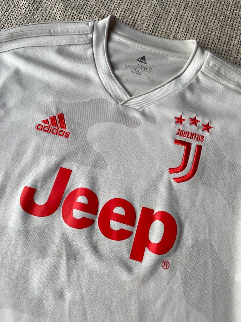 Juventus 2019 Away Kit Men s Fashion Activewear on Carousell