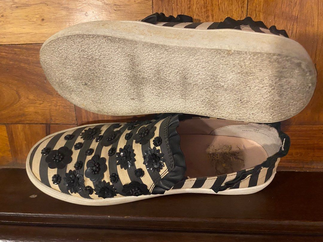 Kate spade leather sneakers (Category: Sneakers) located in Muntinlupa City. Submitted by basa35 (Listing ID 1291404284, Image 3). Description: .