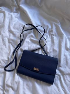 Kate Spade wallet on chain