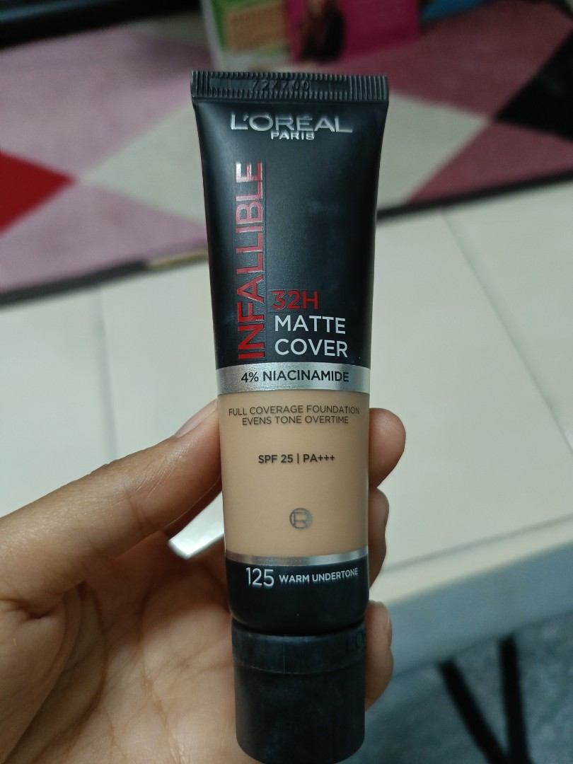 L'Oreal Paris Infaillible 32H Matte Cover - Foundation Matte Coverage