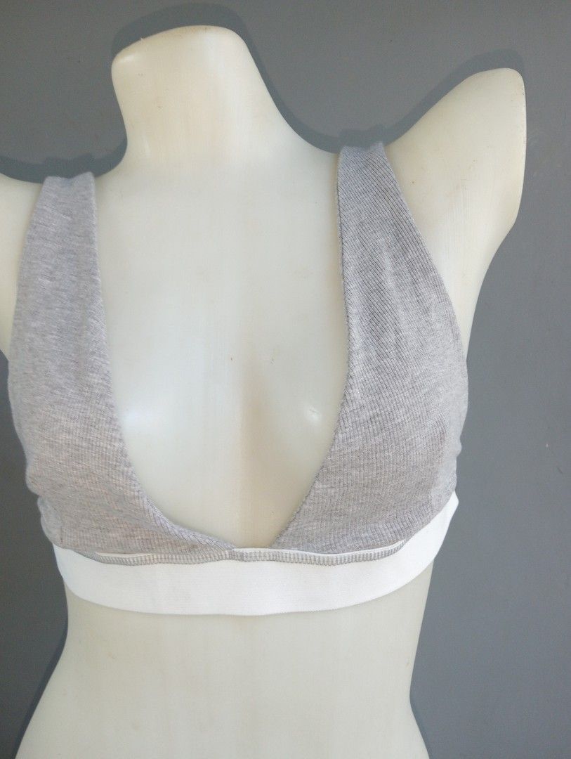 Medium grey bra not padded, Women's Fashion, Undergarments & Loungewear on  Carousell