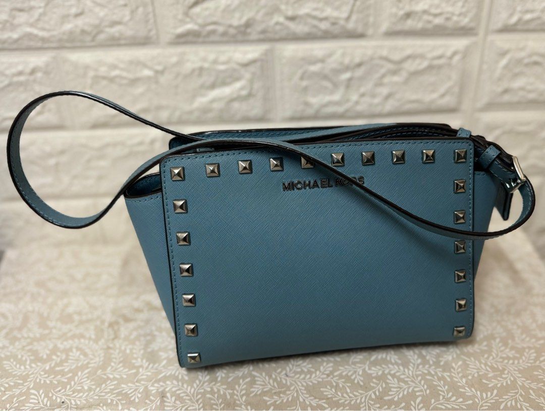 Michael Kors Selma Sling Bag