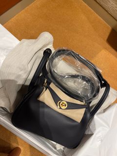 （分類：）位於 。 由 kristle2016 提交（商品編號 1291419735，圖片 1）。簡介： 。