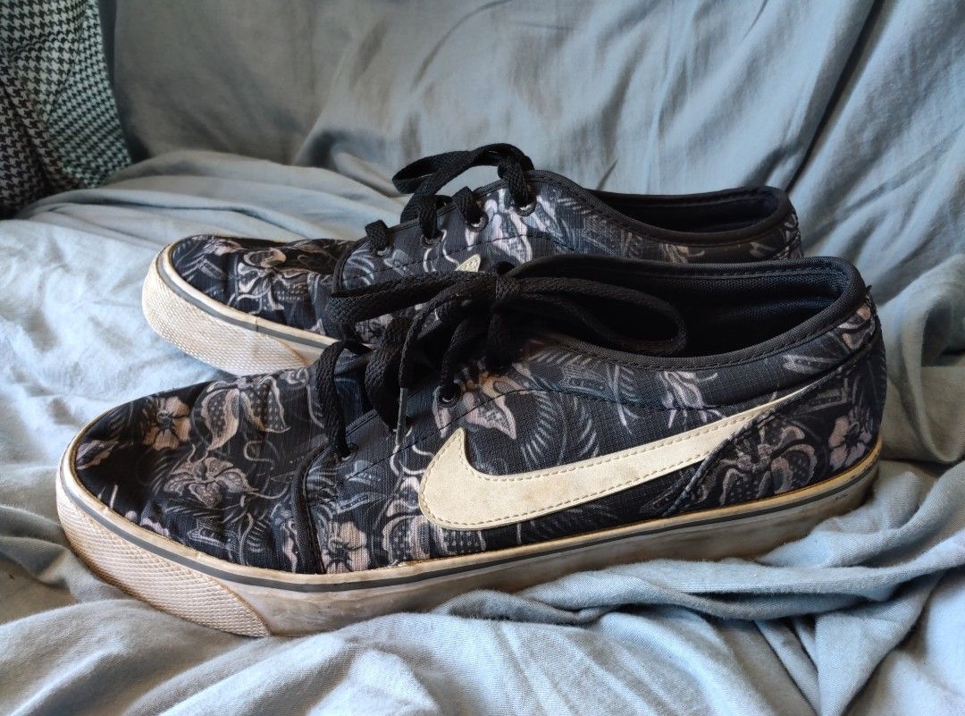 Nike floral skate clearance shoes