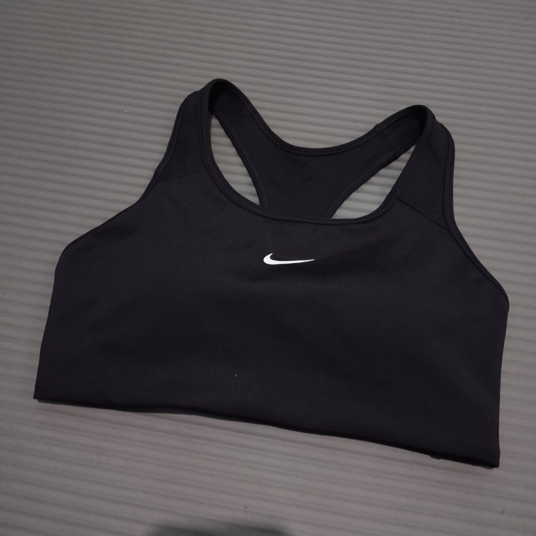 Nike sport bra size L, Olah Raga, Baju Olahraga di Carousell