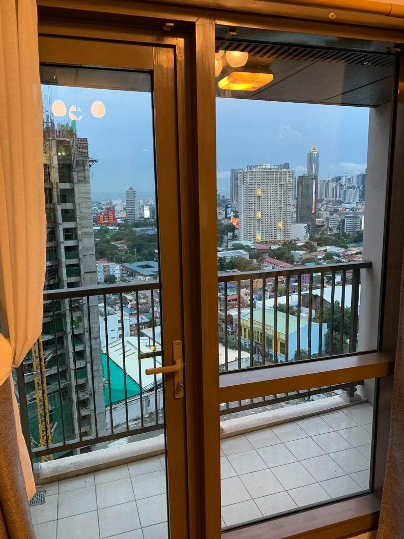 One Bedroom Condo Unit For Sale at Joya South Rockwell Makati, Property