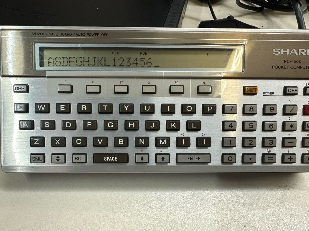 Pocket computer （分類：手提電腦）位於 Hong Kong。 由 grep. 提交（商品編號 1291426541，圖片 1）。簡介： SHARP Pocket Computer,all operation normal.。