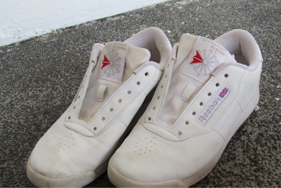 Reebok no best sale lace sneakers