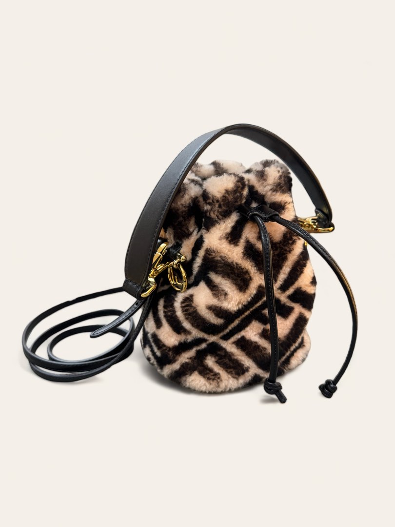 Fendi mon tresor 2024 fur