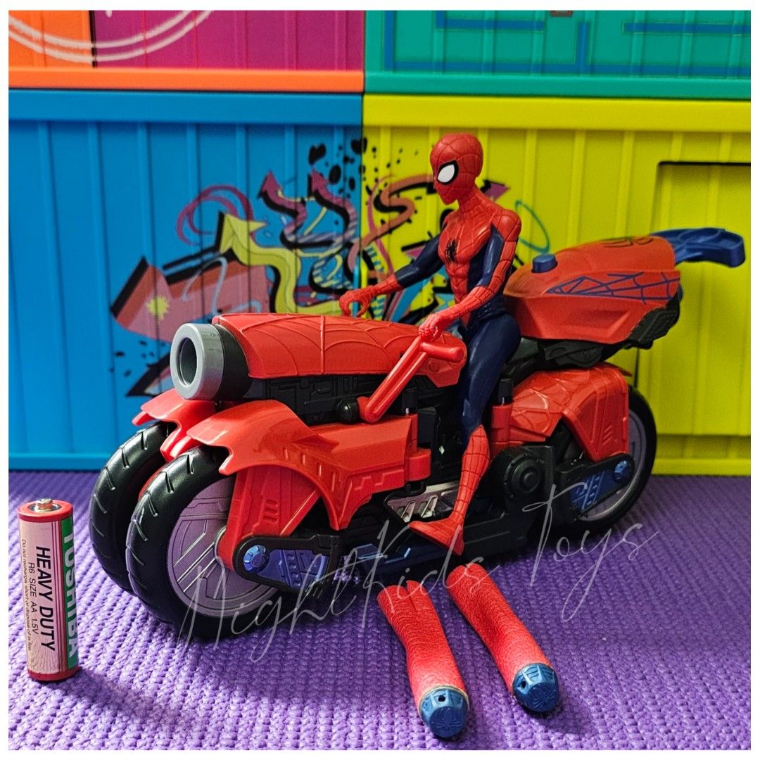 Spiderman 3in1 Spider Cycle Nerf Gun (Category: Action & Battle Toys) located in Marikina City. Submitted by QueenZee (Listing ID 1291407952, Image 1). Description: Marvel Spider Man 3in1 Spider Cycle Includes 5.5 inch scale Spider Man figure and 2 NERF darts Load and launch included Nerf darts over 20 feet Kids can imagine sending the web slinger cruising into action Includes vehicle, figure, 2 darts 🌸 FB Page: Mazee Finds 🌸 Shipping from Cain