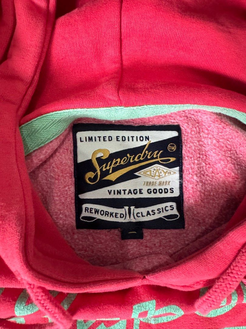 Superdry hoodie jacket (Category: Coats, Jackets and Outerwear) located in Quezon City. Submitted by keoff (Listing ID 1291402370, Image 2). Description: .