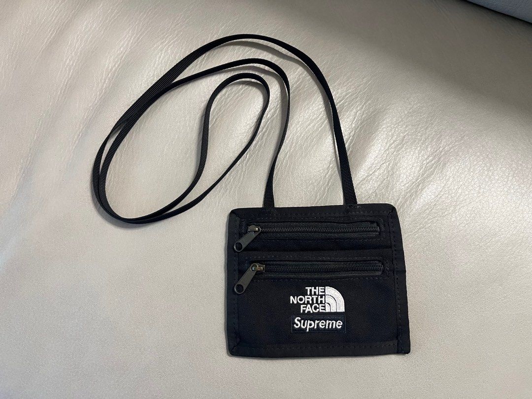Supreme The North Face Expedition Travel Wallet Black FW18 card 