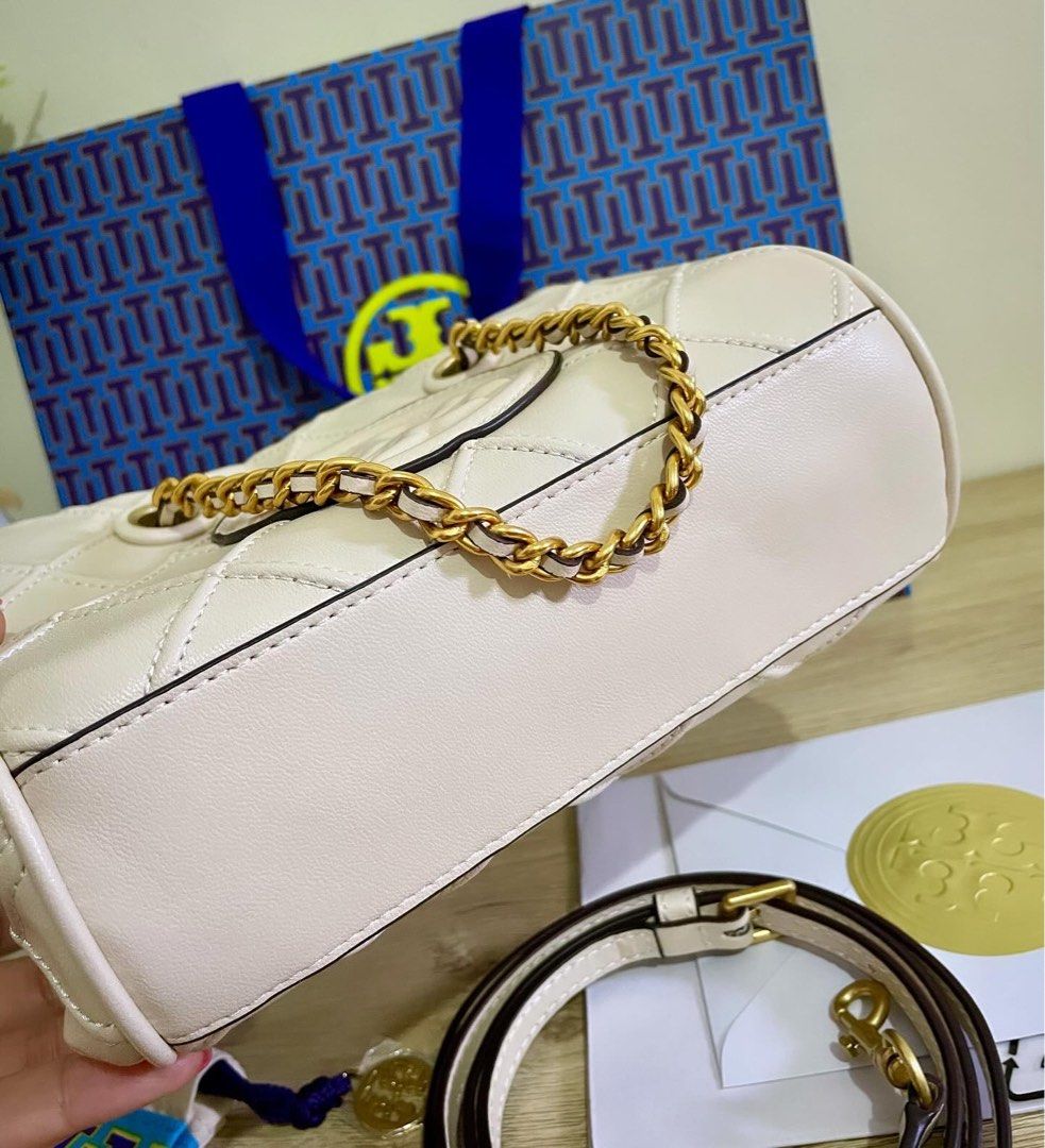 Tory burch two way authentic (Category: Luxury Bags & Wallets) located in Cabuyao City. Submitted by luxbymishy (Listing ID 1291434318, Image 3). Description: Authentic Brand new complete inclusions .