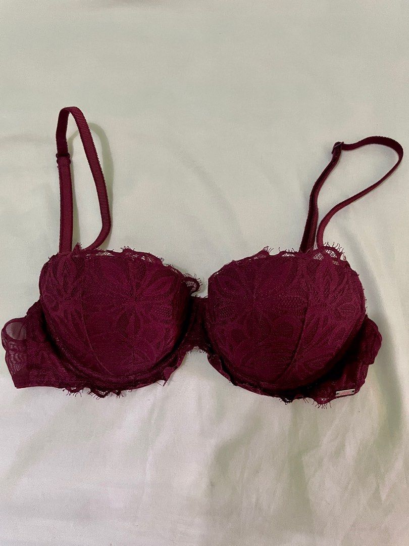 Victoria's Secret Push-Up bra, Women's Fashion, Undergarments