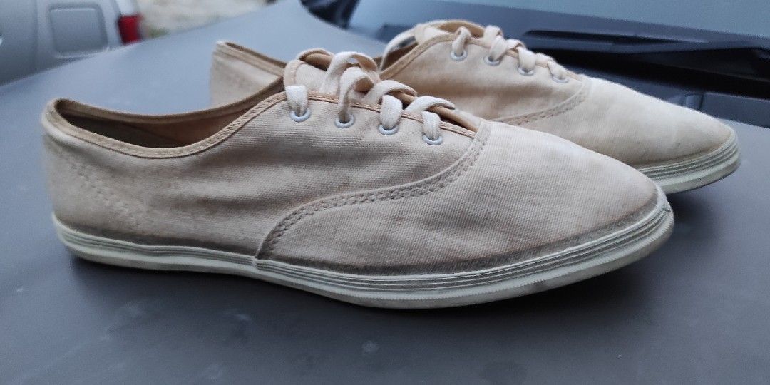 Vintage converse skid grip Men s Fashion Footwear Sneakers on Carousell