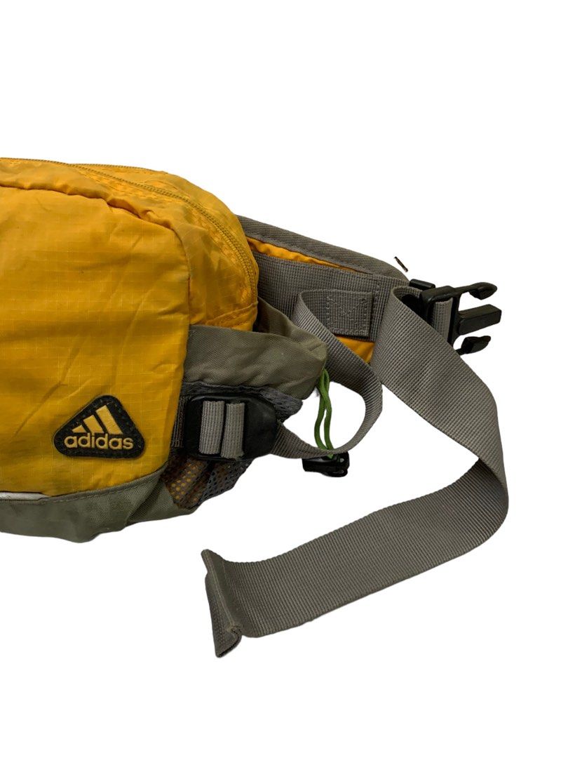 VTG ADIDAS EQUIPMENT WAIST POUCHBAG Men s Fashion Bags Belt bags Clutches and Pouches on Carousell