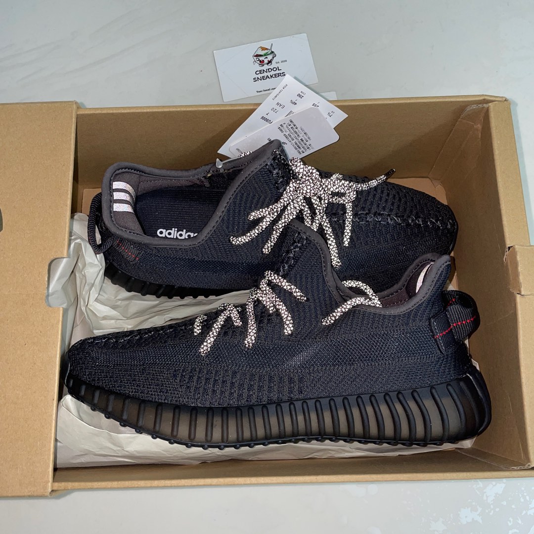 Yeezy 350 Black Static Non Reflective UK7