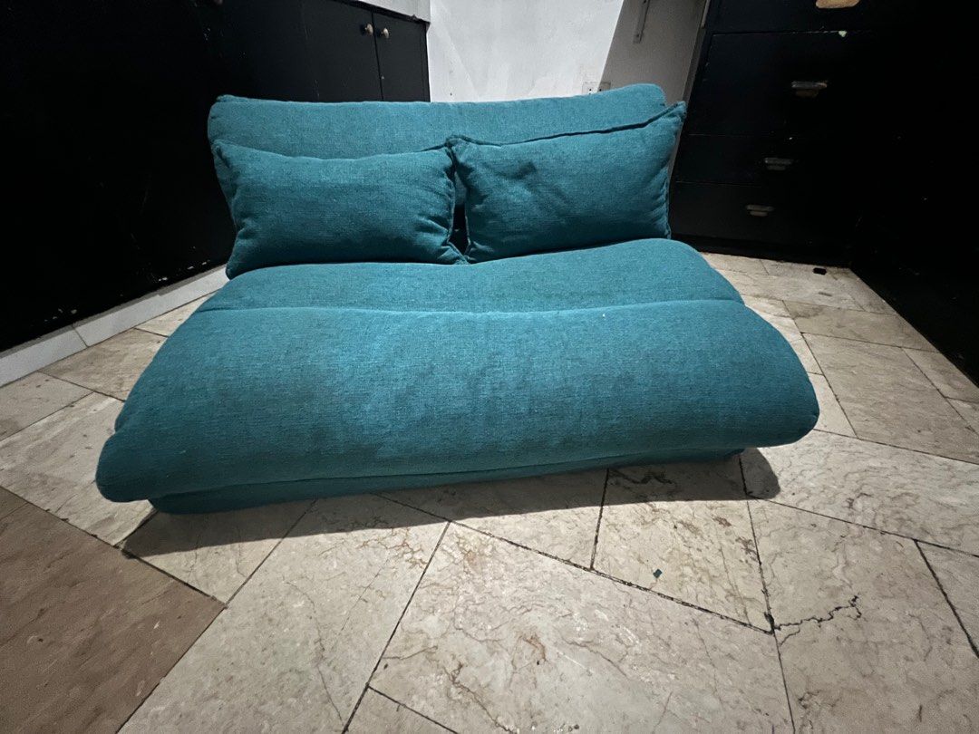 3-1 Reclining Sofa Bed (Category: Sofas) located in Caloocan City. Submitted by ojdelacruzii (Listing ID 1291633638, Image 1). Description: RFS: Moving Houses no Space Issue: Has a Slight Dog Smell (I use to Sleep beside my dog) Bought in 2017 from Blims Furniture for 28,000php Slightly Negotiable Pick-Up Eastwood City.