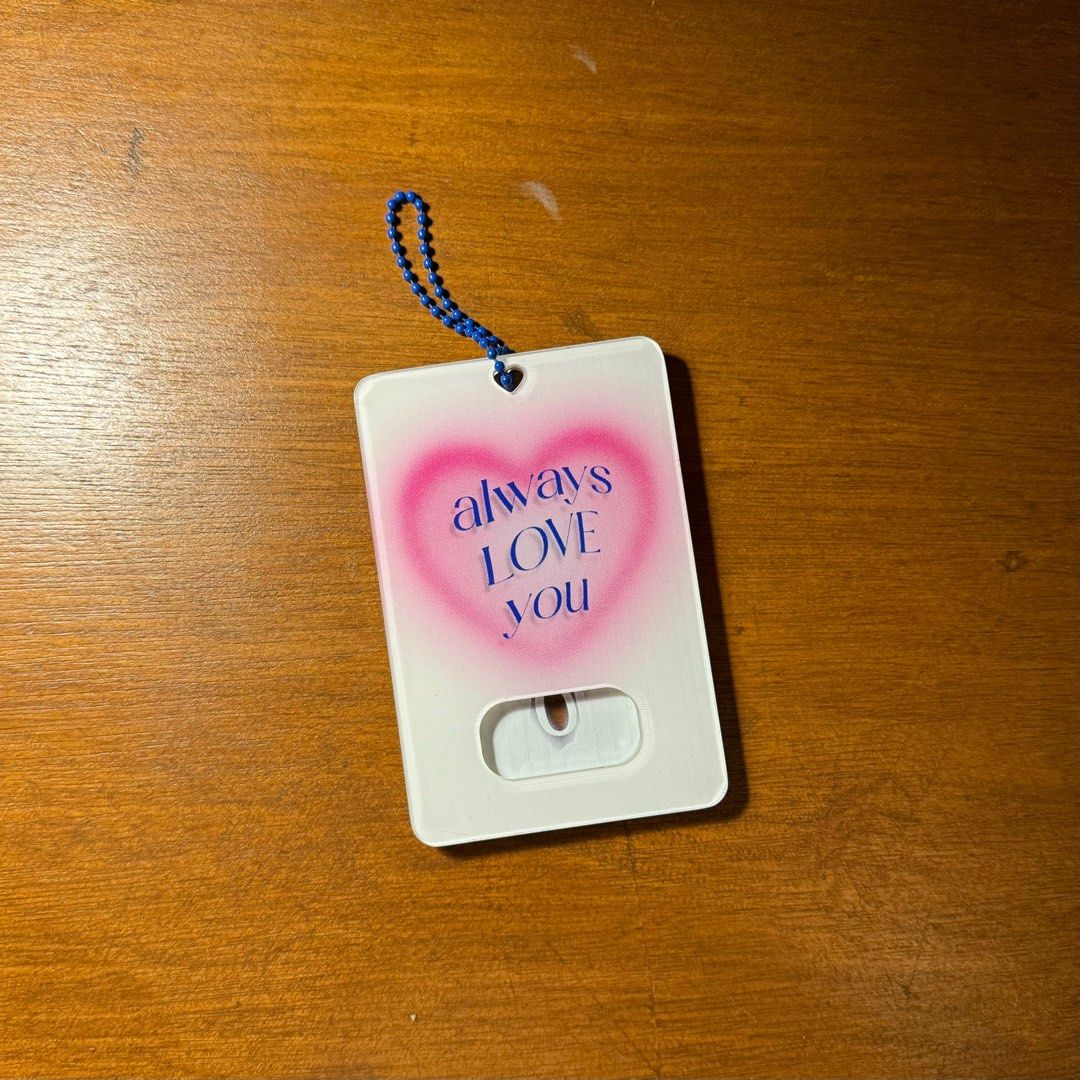 acrylic photocard holder / pc holder (Category: Character Goods) located in Makati City. Submitted by zy.sells (Listing ID 1291695000, Image 2). Description: MOP: gcash, maya, bpi LOC: makati.