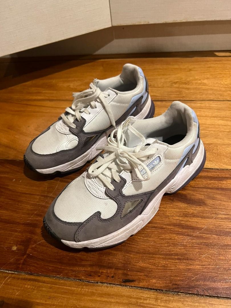 Adidas falcon top size 7