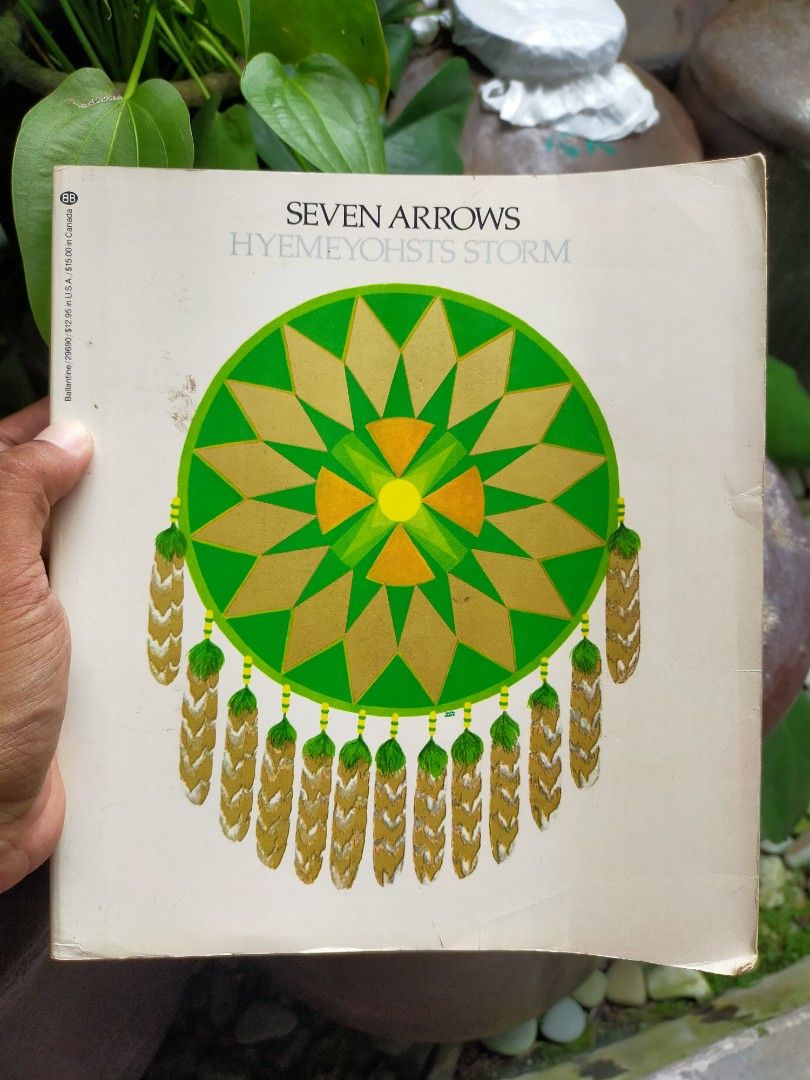 Buku Antik Langka Seven Arrows by Hyemeyohsts Storm, Buku & Alat Tulis ...