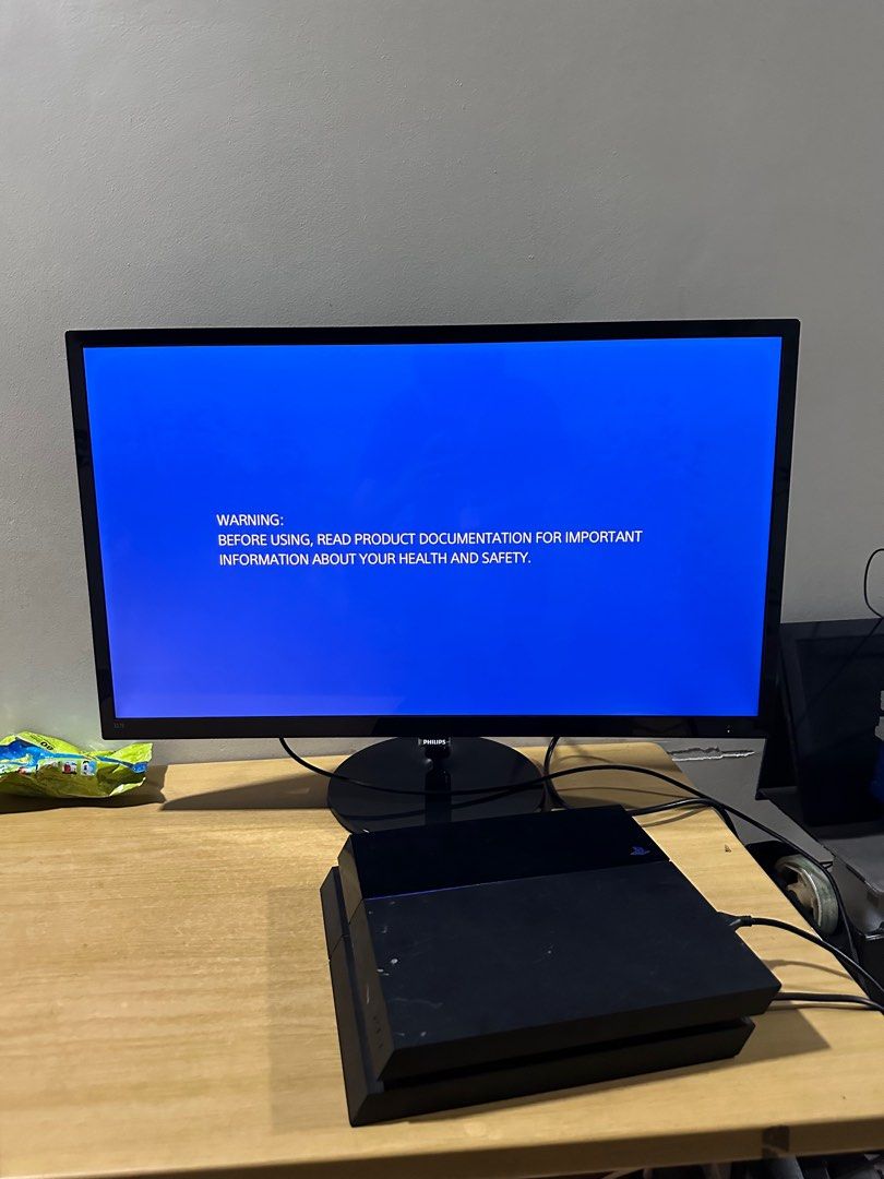 Bundle Sale PS4 Console 32 Inch Philips Full HD TV with built in speaker Free game playstation 4