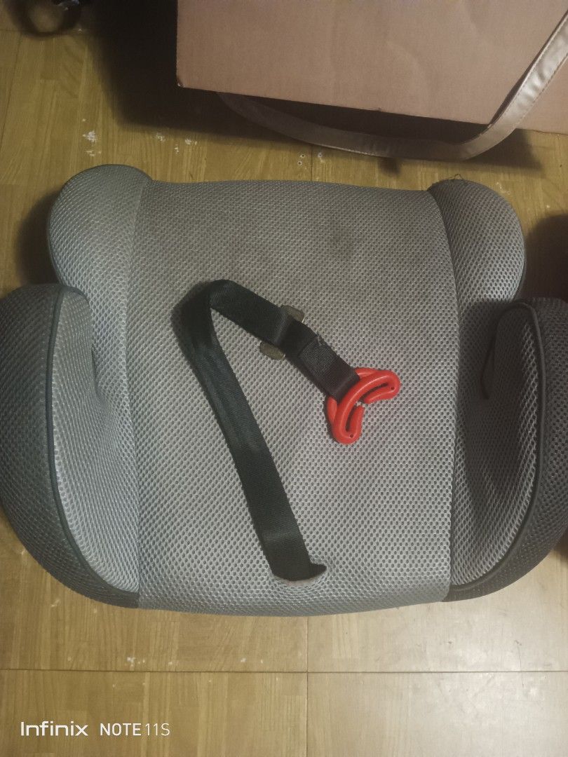 Car Seat Booster Japan Items (Category: Car Seats) located in Manila. Submitted by christalyn94263 (Listing ID 1291711853, Image 1). Description: Japan Surplus Items Car Seat Booster For Kids....