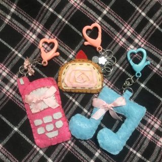 (Category: ) located in . Submitted by fuwaa__ (Listing ID 1291658442, Image 1). Description: .