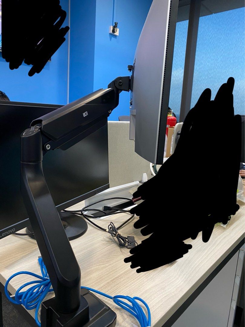 Dell UltraSharp 4K USB-C Hub Monitor U2723QE with Ulti Armmount ...