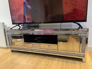 (Category: ) located in . Submitted by elfrieda (Listing ID 1291704926, Image 1). Description: .