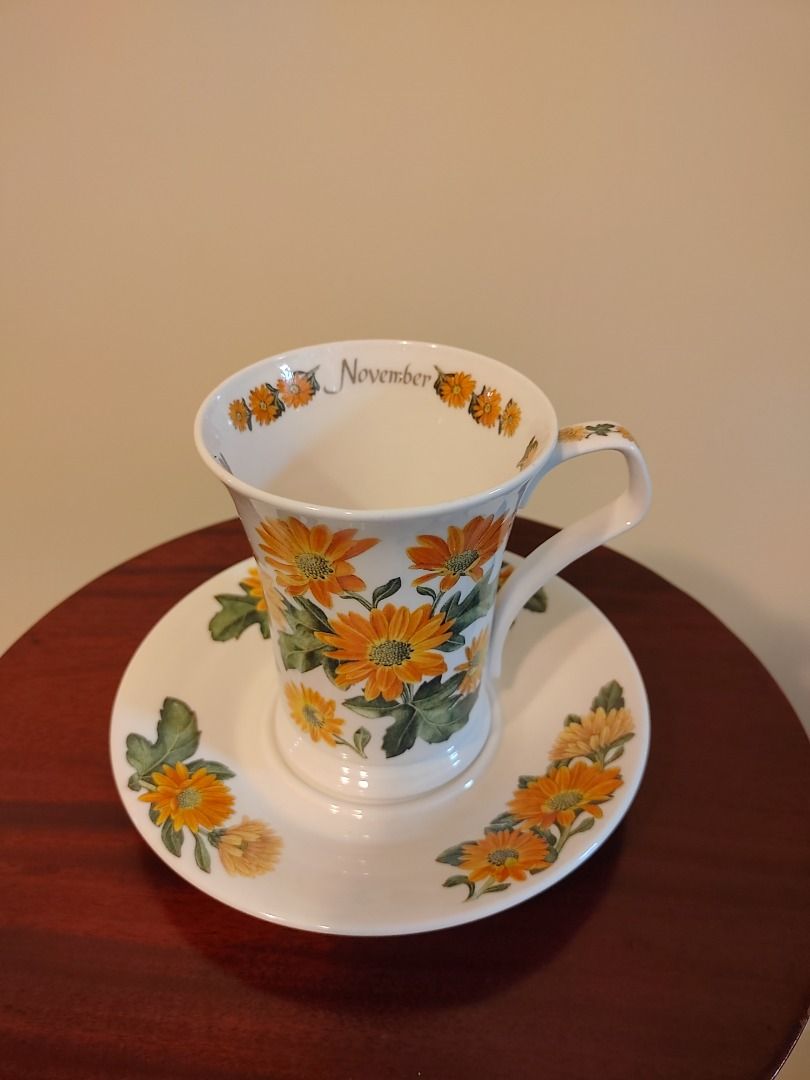 DUNOON 英國製骨瓷 月份花馬克杯 茶杯茶碟組 十一月菊花 嘉義出貨 Flower of the Month, 家具及居家用品, 廚具和