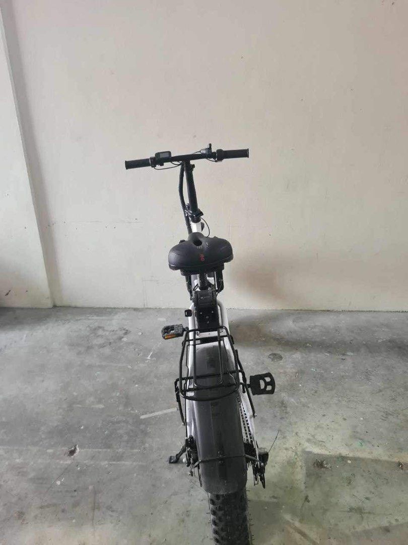 ‼️e-bike‼️ (Category: Bicycles) located in Manila. Submitted by austinver91082 (Listing ID 1291567612, Image 3). Description: RFS: Supposedly sample and display unit. Full Charged battery can travel 40 to 45km Lithium Battery: 48V 12AH Max Speed 45 KPH ‼️Colors available‼️ a. Brand New Still in Box not yet assembled (1x Gray). P45,000 per unit b. Slightly Used (picture above) 1x White. P35,000.00 c. Slightly Used (1x Green). P35,000.00 ‼️ Locatio