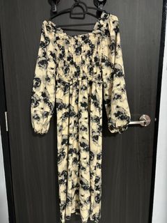 (Category: ) located in . Submitted by beautecollectionz (Listing ID 1291665915, Image 1). Description: .