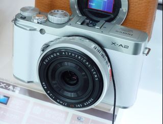 Fujifilm X-A2 with 16-50mm Lens