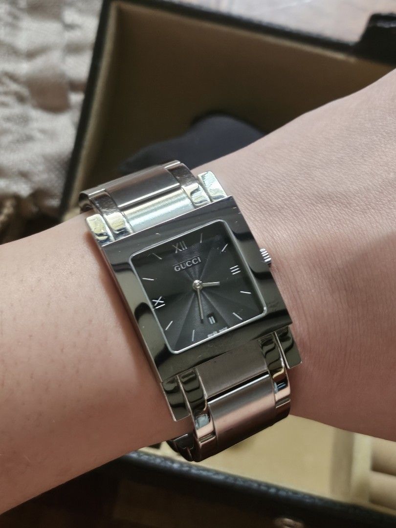 Gucci 7900M.1 Mens watch stainless steel